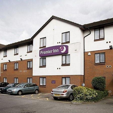 Premier Inn London Hayes, Heathrow Exteriér fotografie