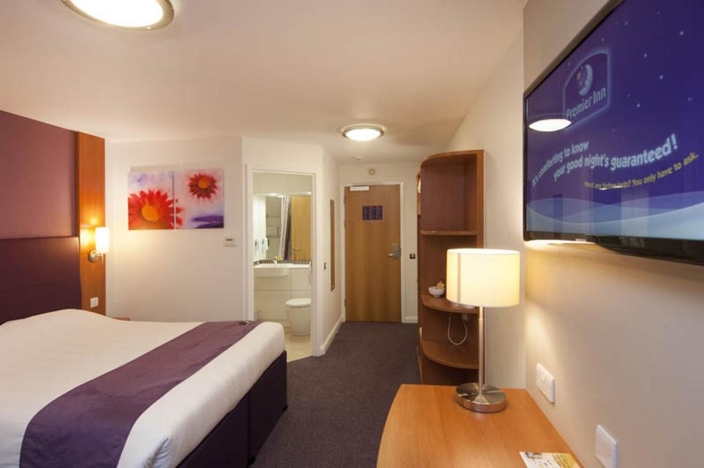 Premier Inn London Hayes, Heathrow Exteriér fotografie