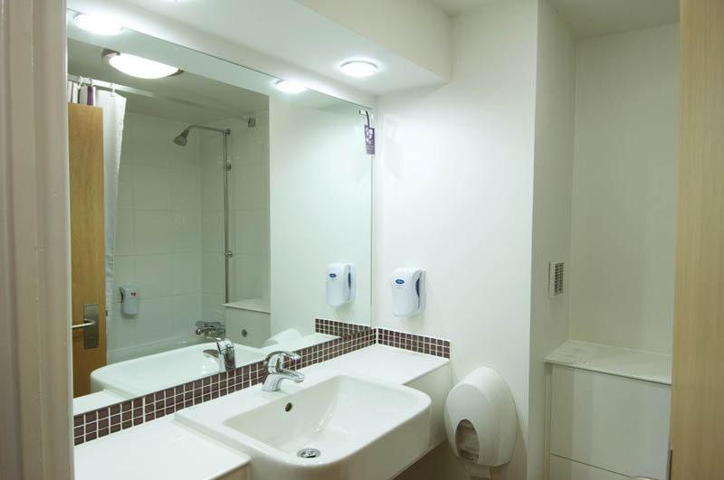 Premier Inn London Hayes, Heathrow Exteriér fotografie